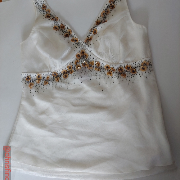 Very Vera V Neck tulle overlayered top - Picture 4 of 6